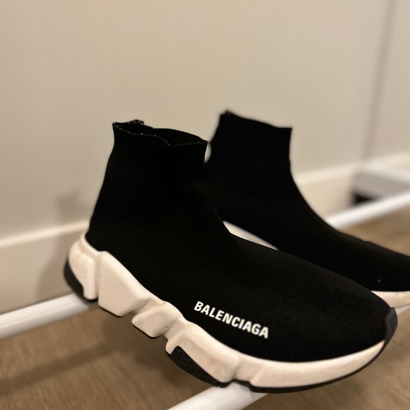 BALENCIAGA SOCK SNEAKERS - 37 - Picture 1 of 3